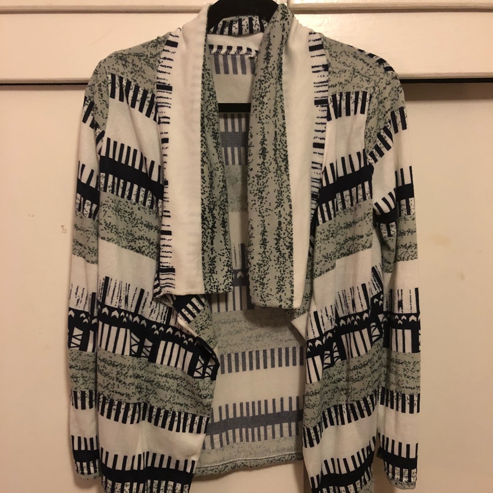 Sweater - Picture 5 of 5